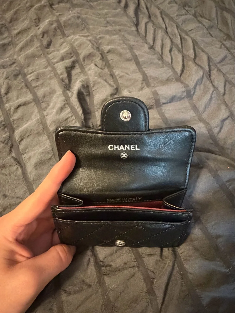 🚨MUST GO🚨Black Quilted Wallet